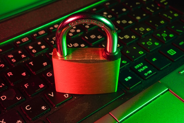 Perbedaan Authentication dan Authorization